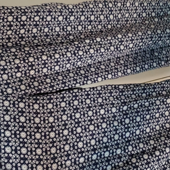 H&M Jumpsuit, Size 8 (fits like a 6) - Picture 3 of 5